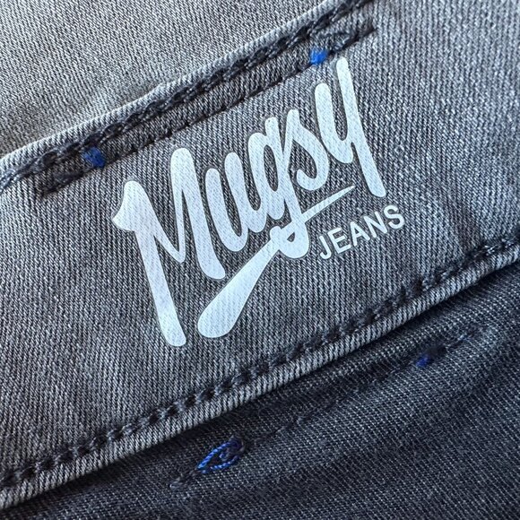 Mugsy Jeans Mens 30X30 Jeans Beans Medium Gray Distressed Flex Stretch - Picture 7 of 9